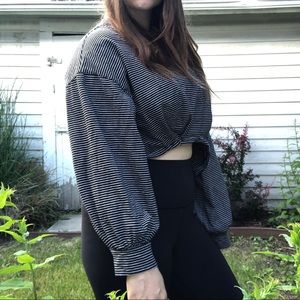 Oversized Cropped Striped Longsleeve Top